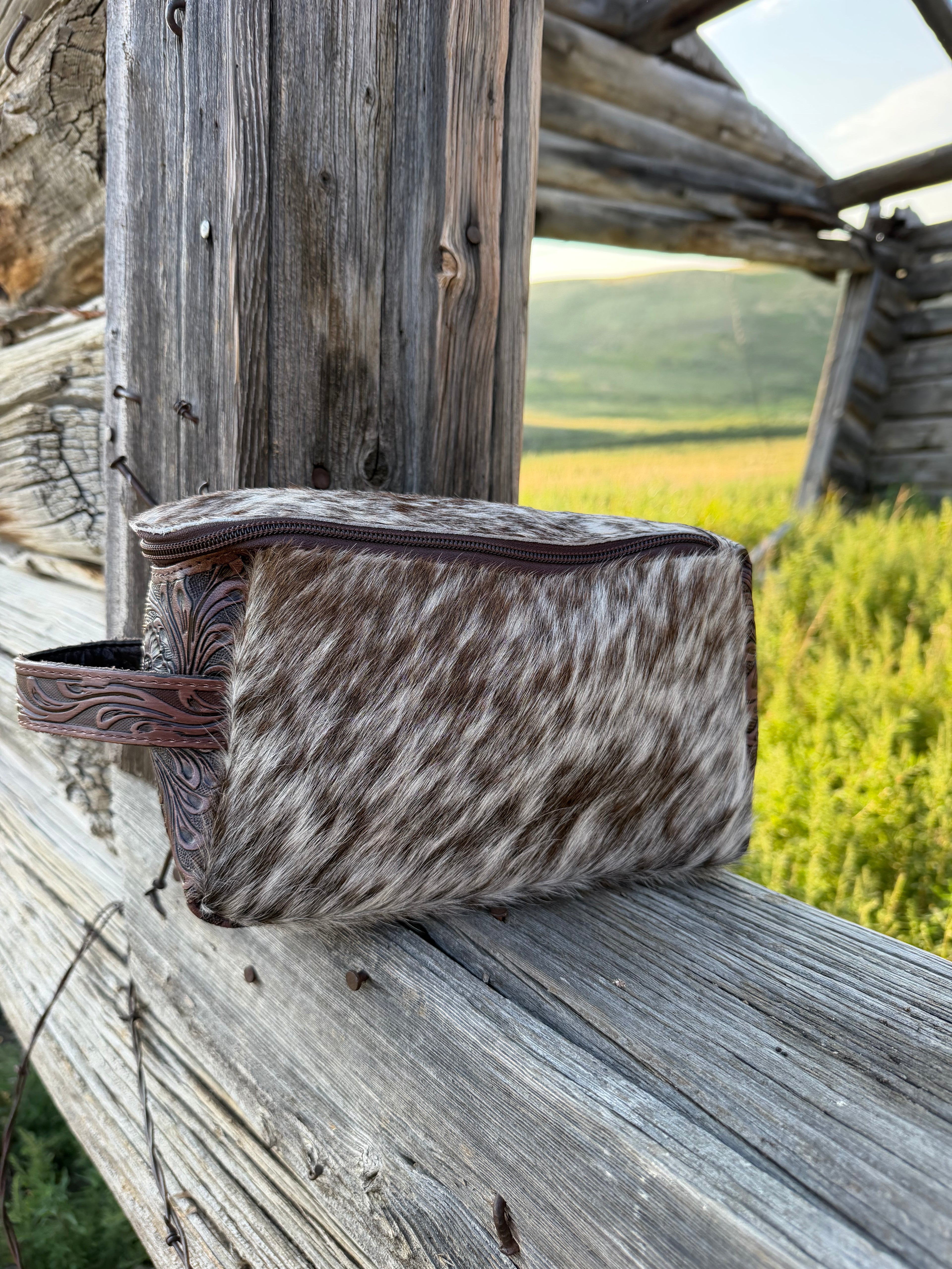 Chinook Cosmetic Bag